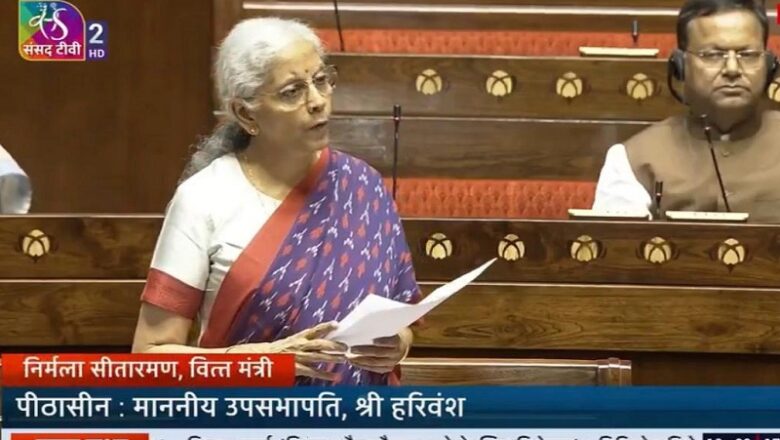 2033 तक देश के हर नागरिक को मिलेगा स्वास्थ्य बीमा का लाभ : निर्मला सीतारमण