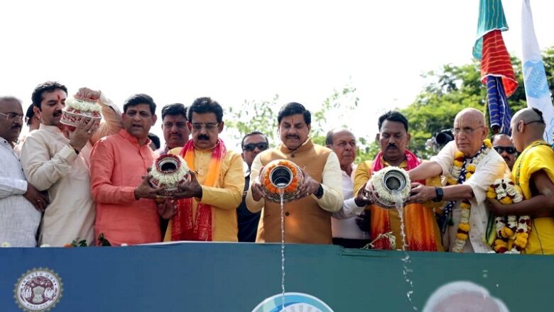 पानी की बूंद-बूंद बचाने के लिए सनातन संस्कृति की पवित्र धारा का अभियान है जल गंगा संवर्धन: मुख्यमंत्री डॉ. यादव