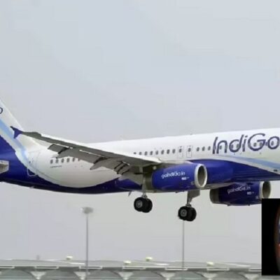 इंडिगो भी घरेलू और अंतरराष्ट्रीय उड़ानों पर लगाएगी फ्यूल सरचार्ज