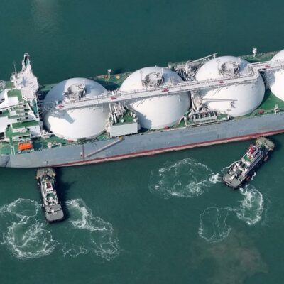 Iran-Israel War ने बढ़ाई आयातकों की टेंशन… गैस टैंकरों का किराया एक ही दिन में हुआ दोगुना