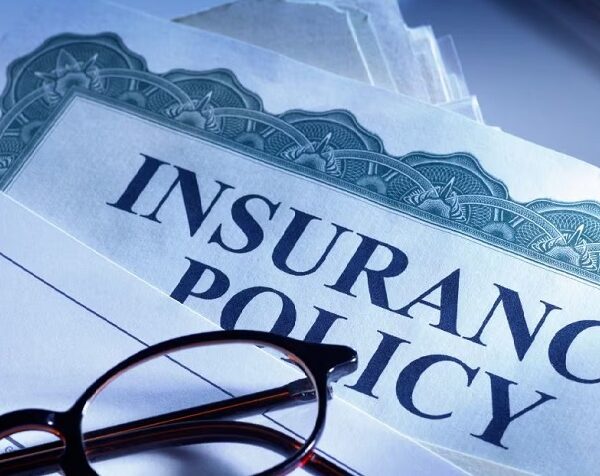 बीमा लेना होगा सस्ता… भारी कमीशन में चलेगी कैची…. बड़े सुधार लागू करने की तैयारी में IRDA