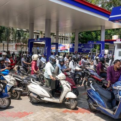 Crude Oil के दाम आसमान पर, लागत बढ़ने से तेल कंपनियों का मुनाफा घटा… बढ़ सकती है पेट्रोल-डीजल की कीमत!