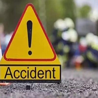 CG में भीषण हादसा…. बस-ट्रक की सीधी भिड़ंत, 4 लोगों की मौत और कई घायल