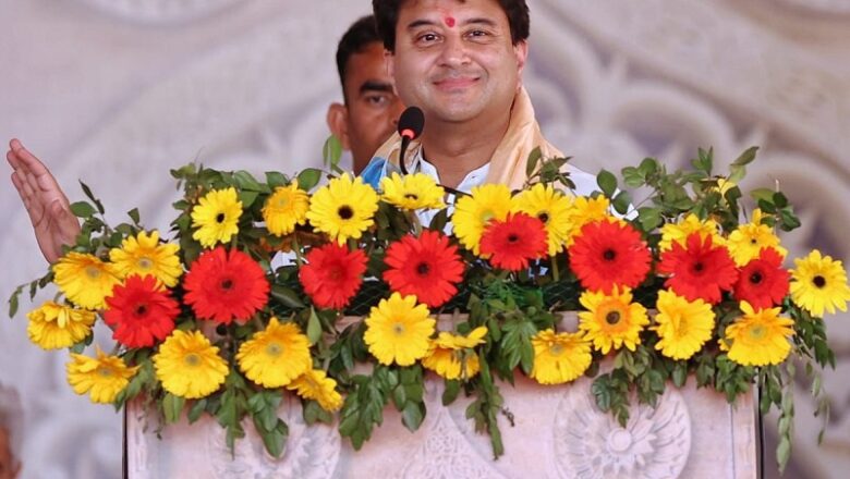 संस्कृति और पर्यटन की नई पहचान गढ़ रहा है ऐतिहासिक नगर चंदेरी : सिंधिया