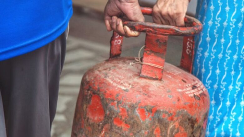 देश में LPG की खपत में गिरावट, मार्च में 13 प्रतिशत घटकर 24 लाख टन पहुंची