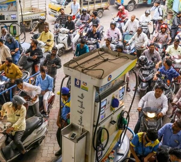 भारत के इस दक्षिणी राज्य में खत्म हुआ तेल का स्टॉक … 400 से ज्यादा पेट्रोल पंप बंद