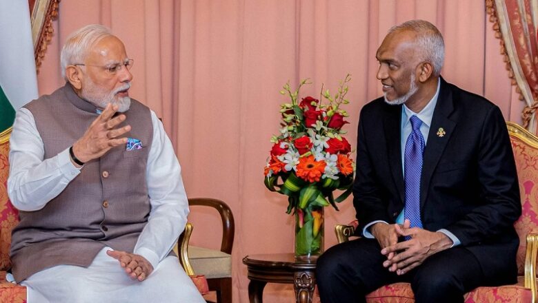 आर्थिक संकट से जूझ रहे मालदीव का फिर सहारा बना भारत…. भेजी 30 अरब रुपये की मदद
