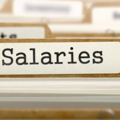 भारत के इस पड़ोसी देश में सरकारी कर्मियों को महीने में दो बार मिलेगी सैलरी…