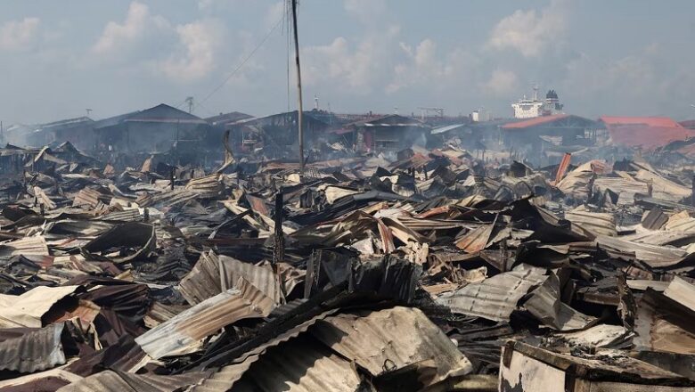Malaysia के इस राज्य में लगी भीषण आग में 1000 मकान जलकर राख… 9000 से ज्यादा लोग हुए बेघर