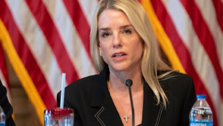 US: ट्रंप ने पैम बॉन्डी से छीना अटॉर्नी जनरल का पद… जानिए क्या है इसकी वजह?