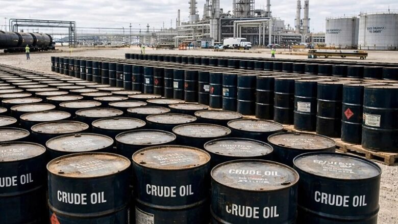 होर्मुज में अमेरिकी नाकाबंदी से ग्लोबल मार्केट में उथल-पुथल …. कच्चा तेल 120 डॉलर के पार