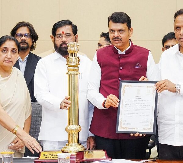 Maharashtra: दागी MPs-MLAs के सामने खड़े नहीं होंगे अधिकारी… प्रोटोकॉल नियम में बदलाव