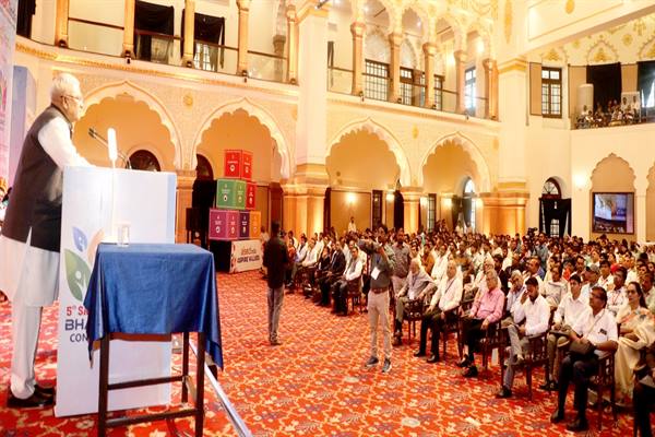 कौशल और सामाजिक उद्यमिता से होगा भारत विकसित : राज्यपाल पटेल