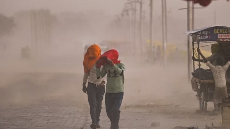 UP में आंधी-बारिश ने मचाई तबाही. अब तक 111 लोगों की मौत, 170 पशुओं की भी गई जान