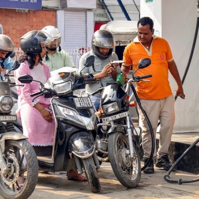 पेट्रोल-डीजल की कीमतों में आज भी कोई बदलाव नहीं…. 5 रुपये तक की बढ़ोतरी के आसार