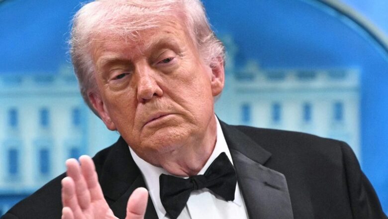 US: कोर्ट ने फिर दिया ट्रंप को बड़ा झटका….. 10% टैरिफ को बताया अवैध