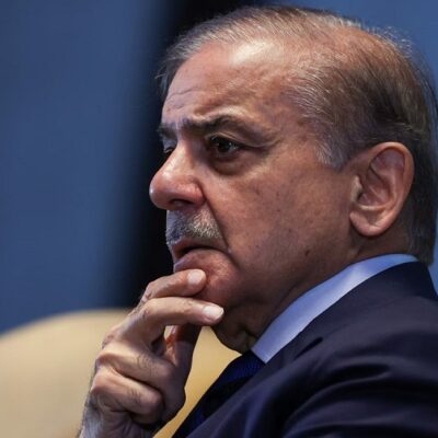 कंगाली से जूझ रहे पाकिस्तान ने फिर लिया कर्जा …, IMF ने दी 1.32 अरब डॉलर की नई किस्त को मंजूरी