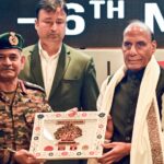 रक्षा मंत्री से मतभेद…. सेना प्रमुख को पद से हटाया, सोशल मीडिया पर अफवाहों का बाजार गर्म