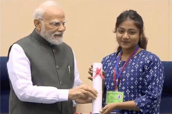 कौशल प्रशिक्षण से बढ़ रहा बेटियों का आत्मविश्वास, आत्मनिर्भर जीवन की ओर बढ़ रहे कदम