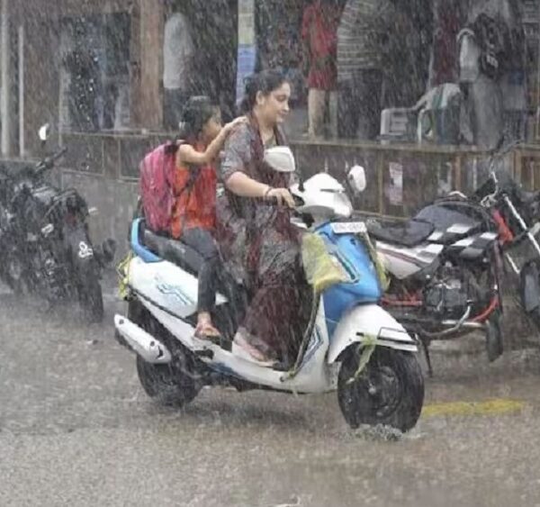 मानसून ने पकड़ी रफ्तार… दिल्ली समेत देश के कई राज्यों में भारी बारिश… आंधी-ओलावृष्टि की चेतावनी