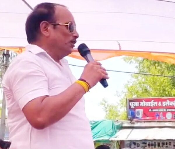 MP: शिवपुरी में BJP MLA प्रीतम लोधी के बिगड़े बोल…, कुख्यात डकैत को बताया भाई और सुख-दुख का साथी