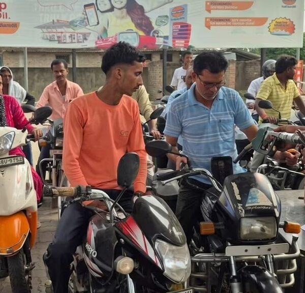 अभी और महंगा हो सकता है पेट्रोल-डीजल….2.5 रुपये तक बढ़ सकते हैं दाम