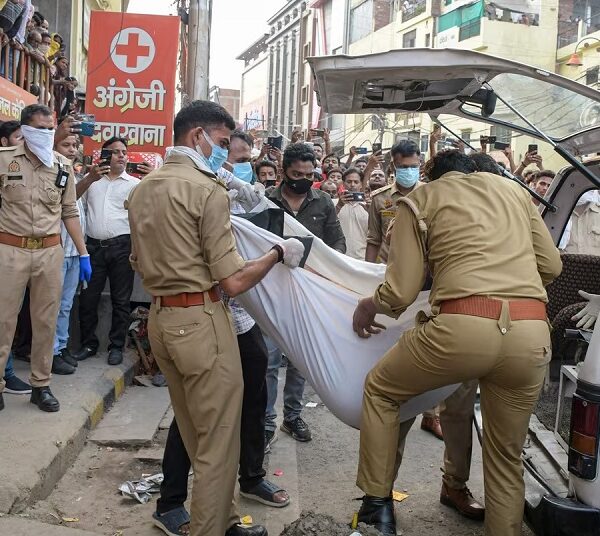 प्रयागराज में सनसनीखेज हत्याकांड…. मकान से एक के बाद एक 4 शव बरामद