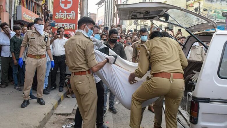 प्रयागराज में सनसनीखेज हत्याकांड…. मकान से एक के बाद एक 4 शव बरामद