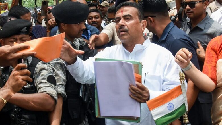West Bengal: शुभेंदु का ममता के धरने पर तंज…. बोले- क्या दुर्दशा हो गई… 150 लोग भी नहीं जुटे