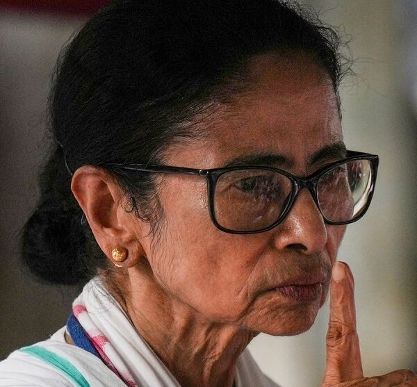 कांग्रेस का ममता बनर्जी पर तीखा हमला, कहा- ‘अपनी करनी का फल भुगत रहीं’ टीएमसी प्रमुख