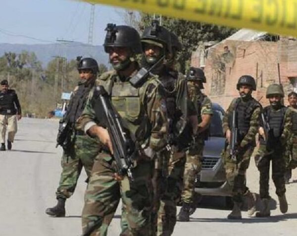 PoK में सस्ते आटा-चावल के लिए सड़क पर उतरे लोग…. Pak सेना ने की फायरिंग, 16 की मौत