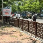 भोपाल में फुटपाथ बना परेशानी का कारण, ऊंची रेलिंग से पैदल यात्रियों का रास्ता बाधित