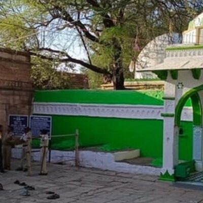 MP: धार में भोजशाला परिसर के सटी जमीन पर आज होगी जुमे की नमाज…. SC ने तय की जगह