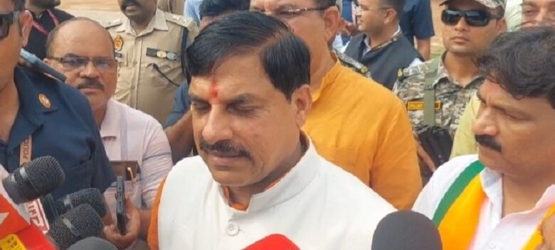 झांसी पहुंचे मुख्यमंत्री मोहन यादव, कहा- प्रधानमंत्री मोदी के नेतृत्व में देश विकास कर रहा