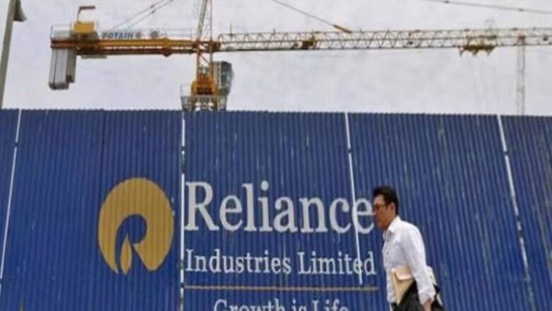 मुकेश अंबानी को बड़ा झटका…. पहली तिमाही में 22% गिरा रिलायंस इंडस्ट्रीज का मुनाफा