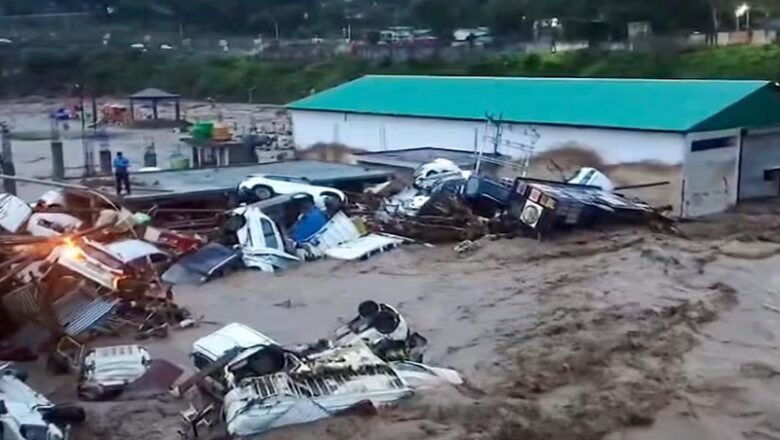 J&K: पुंछ और राजौरी जिलों में बाढ़ का कहर….लैंडस्लाइड से 12 लोगों की मौत, कई लापता