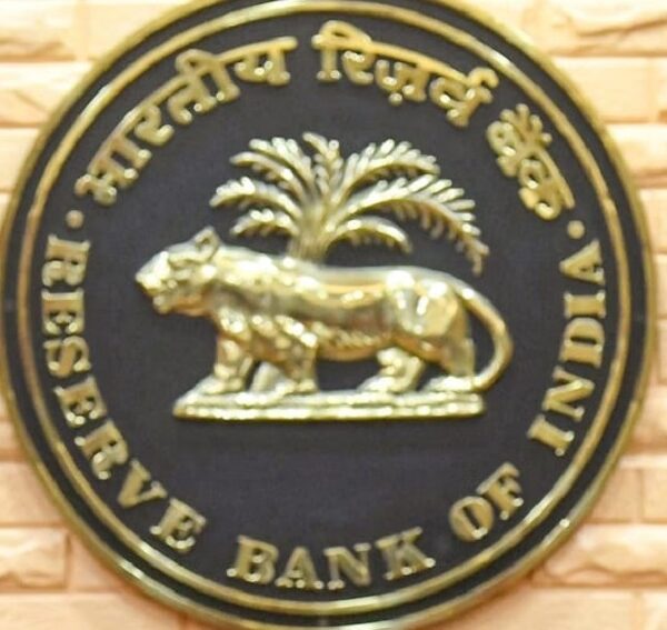 FCNR योजना के उत्साहजनक नतीजे…. भारत आ सकते हैं 7 लाख करोड़ रुपये