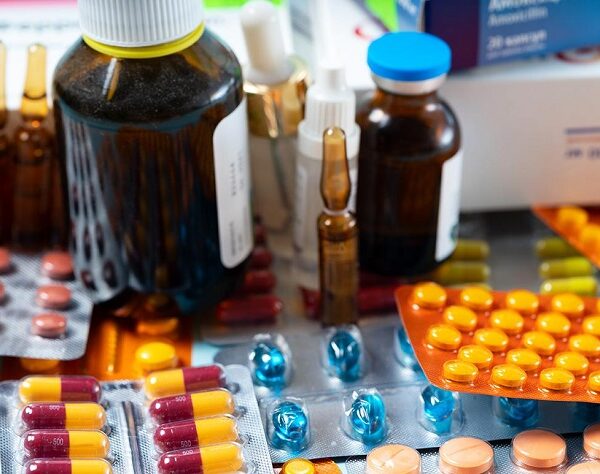 New Drug Rules: अब डॉक्टर की पर्ची के बिना नहीं मिलेगी 12% से अधिक अल्कोहल वाली दवाएं…