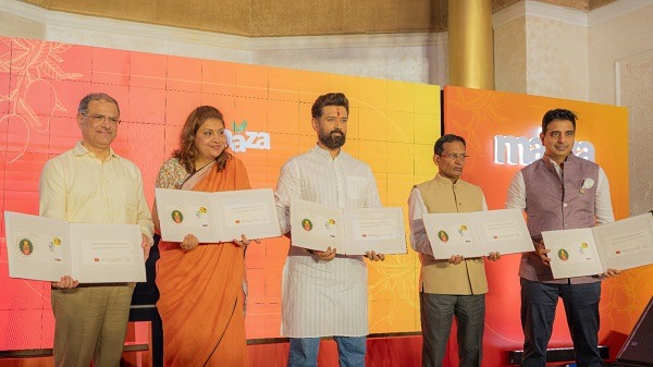 माज़ा के 50 वर्ष पूरे होने पर विशेष डाक लिफाफा जारी, राष्ट्रीय आम दिवस पर किसानों का सम्मान