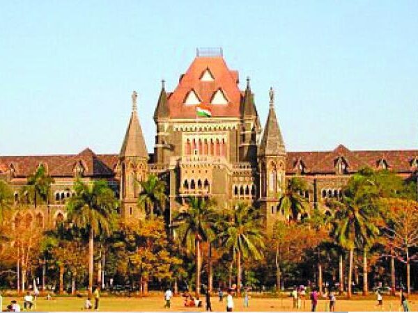 बुजुर्ग माता-पिता की अनदेखी पड़ी भारी, देखभाल नहीं करने पर वापस ले सकते हैं दी गई संपत्ति; बॉम्बे हाईकोर्ट का अहम फैसला