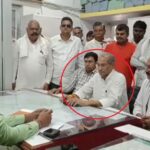 MP: क्षेत्र की सड़कों की हालत देख भड़के चित्रकूट विधायक…. अधिकारियों को लगाई फटकार