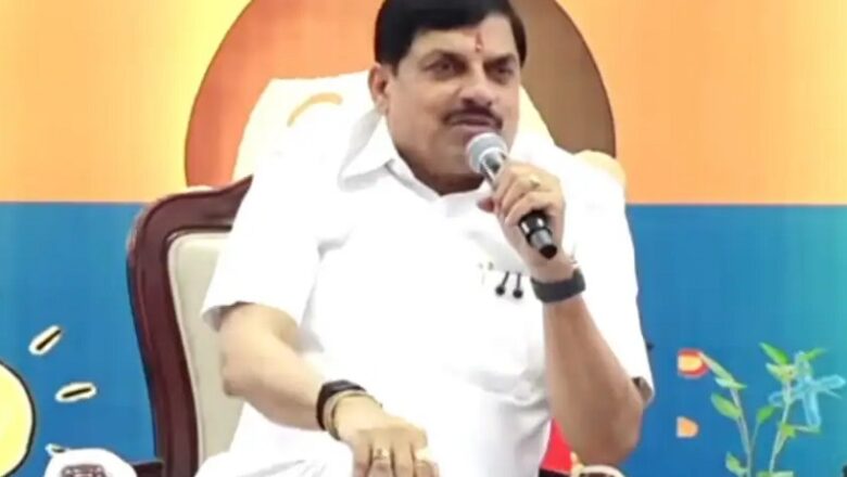 MP: CM मोहन यादव ने स्कूल की बेटियों से की दिल खोलकर की बात… सुनाए मजेदार किस्से