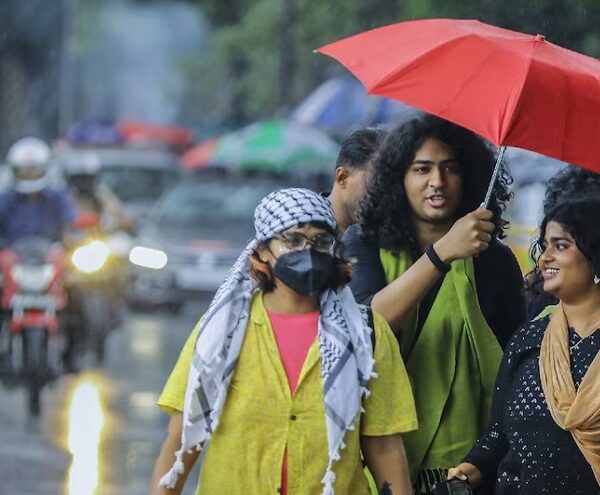 Weather: मानसून फिर हुआ सक्रिय…. दिल्ली समेत देश के कई इलाकों में भारी बारिश का अलर्ट