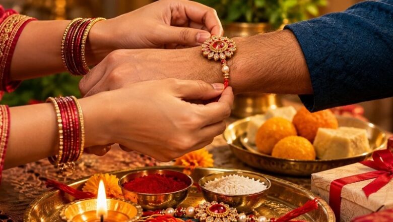 देशभर में आज रक्षाबंधन की धूम…. जानें कब तक रहेगा राखी बांधने का शुभ मुहूर्त
