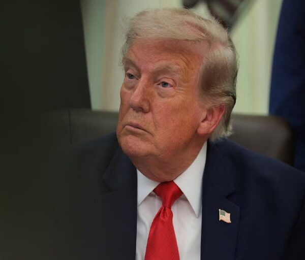 US : ट्रंप का शवोन के CEO पर तीखा हमला….. तेल कंपनी से की पेट्रोल-डीजल के रेट घटाने की मांग