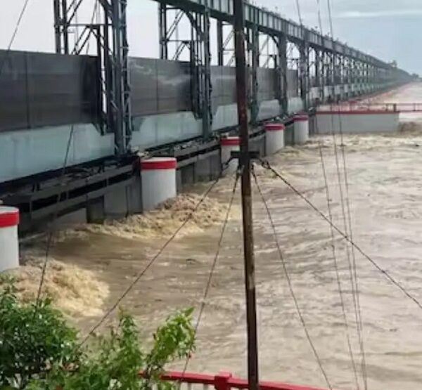 तिब्बत-नेपाल सीमा पर एक और झील फटने से बढ़ा खतरा, बिहार के इन क्षेत्रों में हाई अलर्ट