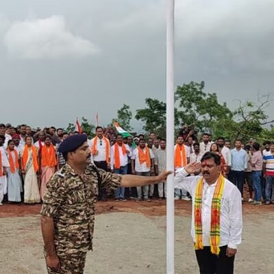 कर्रेगुट्टा पर आजादी के बाद पहली बार लहराया तिरंगा… नक्सलवाद के अंत से बस्तर के 90 गांवों में नई सुबह