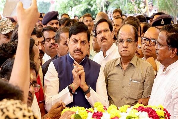 मुख्यमंत्री डॉ. यादव ने पूर्व मंत्री पारस चंद्र जैन के निधन पर जताया गहन शोक