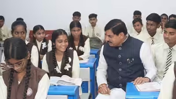 प्रदेश के लगभग 1 लाख 22 हजार विद्यार्थियों को लैपटॉप खरीदने के लिए मिलेंगे 25-25 हजार रुपये