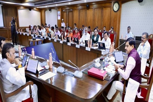 प्रदेश के इंफ्रॉस्ट्रक्चर, स्वास्थ्य, सायबर सुरक्षा और सामाजिक कल्याण को गति देने के लिए 10 हजार 630 करोड़ रूपये की स्वीकृति
